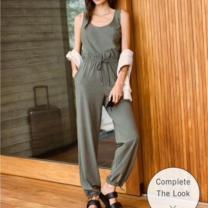 nwt abercrombie & fitch traveler jumpsuit